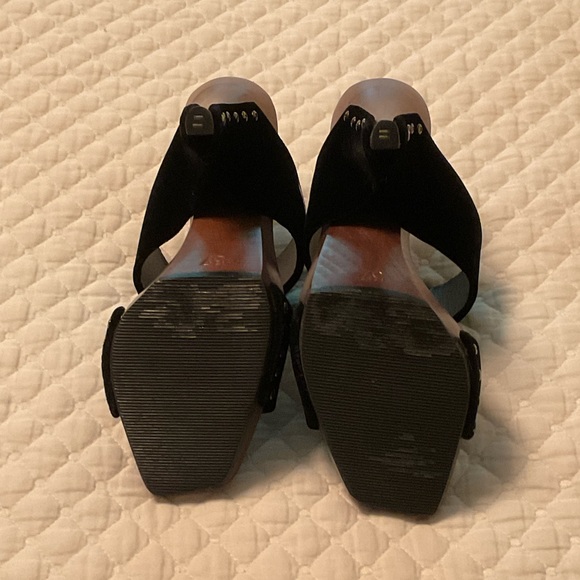 Chanel velvet mules - Picture 2 of 2